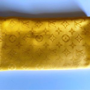 Louis Vouitton-Paris, made in Italy, shawl/wrap.